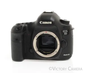 Canon 5D Mark III 22.3MP DSLR Camera Body w/ Charger